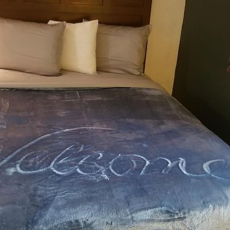 Osu King Bed Hotel Room 109 Wi-Fi Booking Стилуотър Екстериор снимка