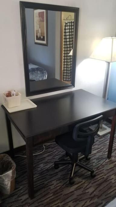 Osu King Bed Hotel Room 109 Wi-Fi Booking Стилуотър Екстериор снимка